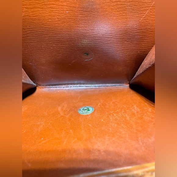 Louis Vuitton Epi Leather Elise Gold Wallet - Picture 7 of 13